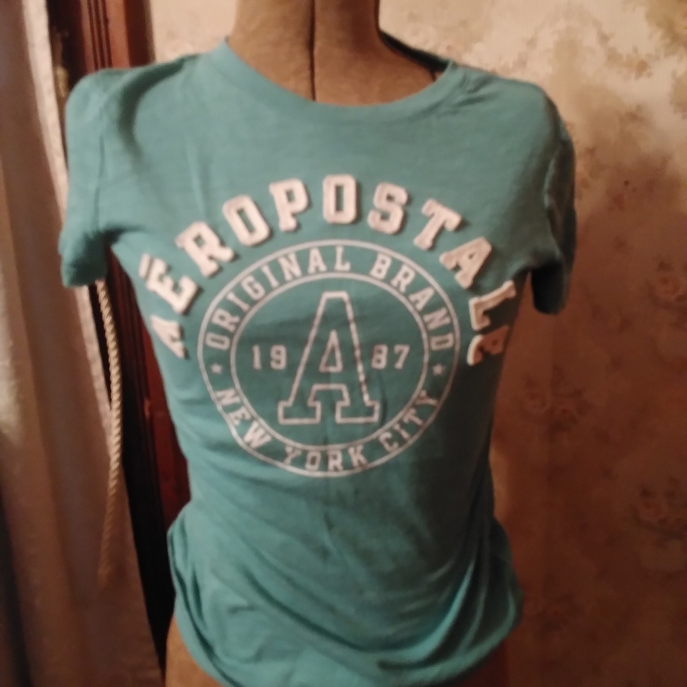 Blue Aeropostale tee
